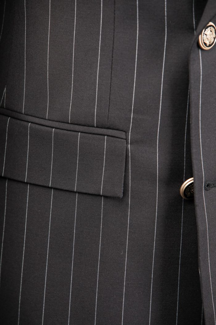 Costum Negru în Dungi la Două Rânduri – Țesătură Subțire - imagine 4