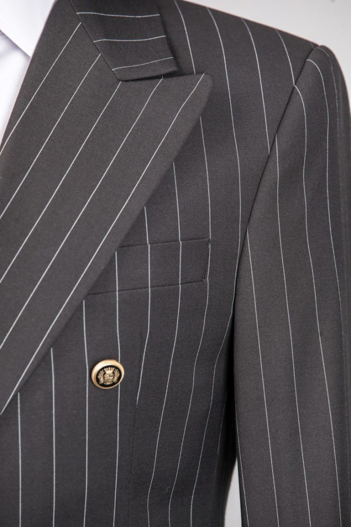 Costum Negru în Dungi la Două Rânduri – Țesătură Subțire - imagine 2